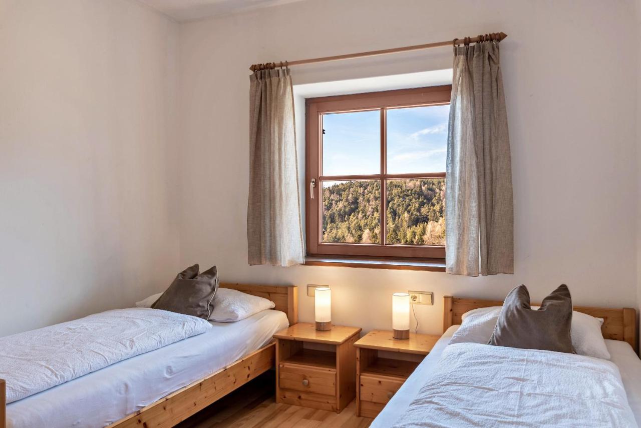 Alpin Farm Linde - Oberweidacherhof Collalbo Zewnętrze zdjęcie